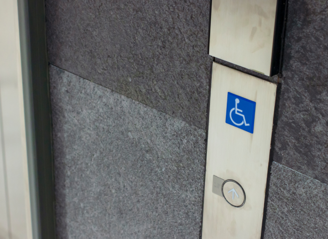 Porte ascensori per disabili